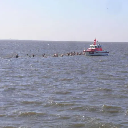 North Sea 1 شقة Vollerwiek